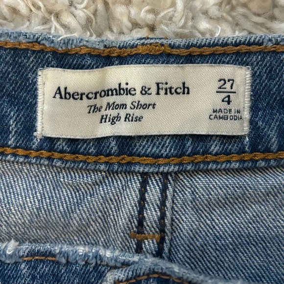 Abercrombie High Rise Mom Shorts - Picture 6 of 6